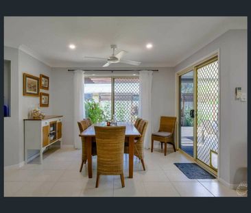 10 Swan View Ct, Toogoom, Qld 4655 - Photo 2