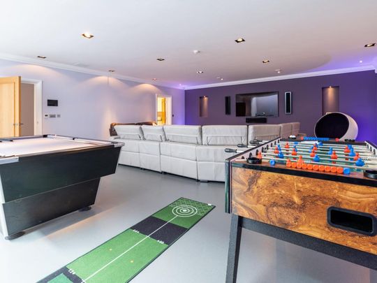 6 bedroom detached house to rent - Photo 1