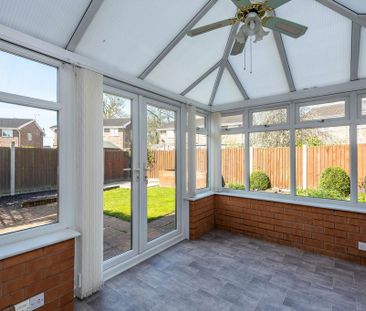 3 bedroom semi-detached house to rent - Photo 5