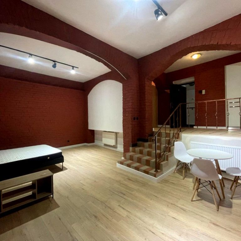 Studio in Cartierul Armenesc - Fotografie 1