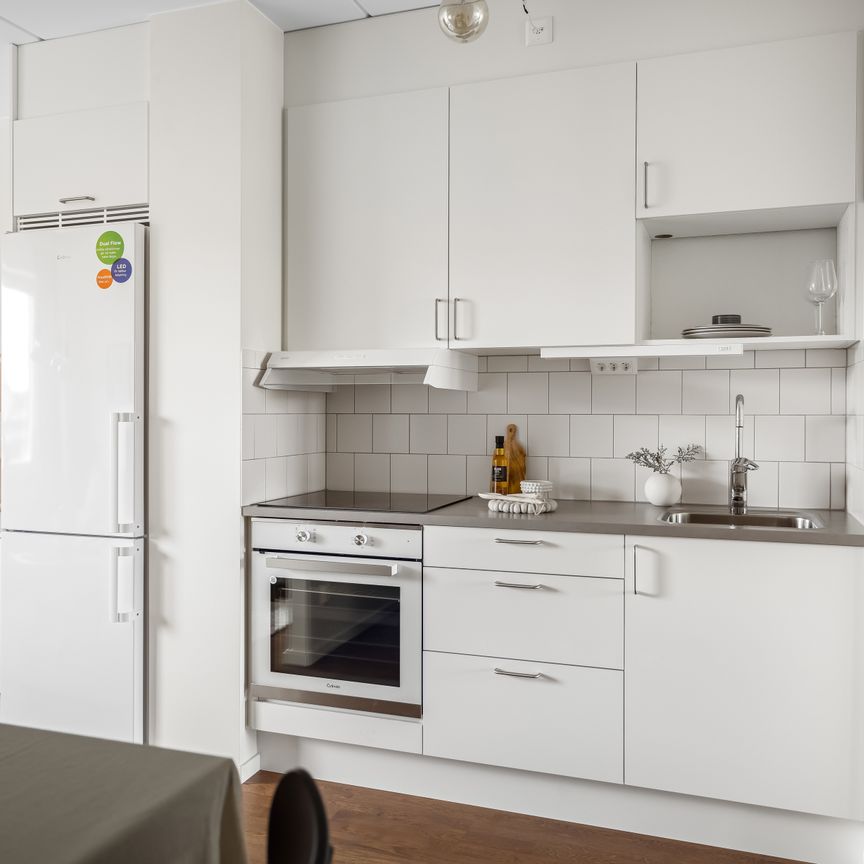 Hägerneholmsvägen, Täby - Photo 1