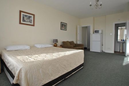 Studio to rent - Photo 4