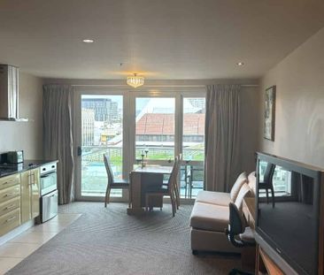 Modern Partially Furnished Apartment - Photo 4