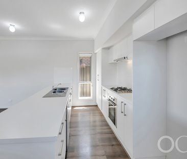 Open The Door to Well-located Living - Photo 5