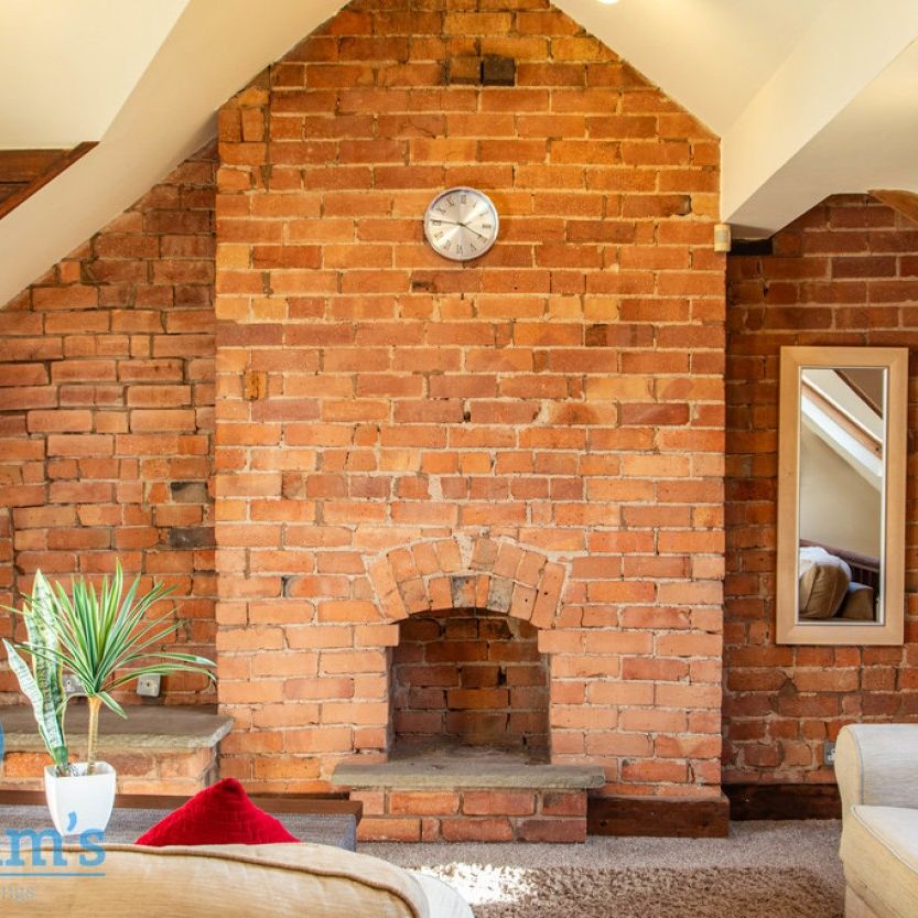 References Pending - 1 bed Apartment - Photo 1