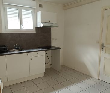 Location Appartement 2 pièces 39m² ST MAUR DES FOSSES 94210 - Photo 1