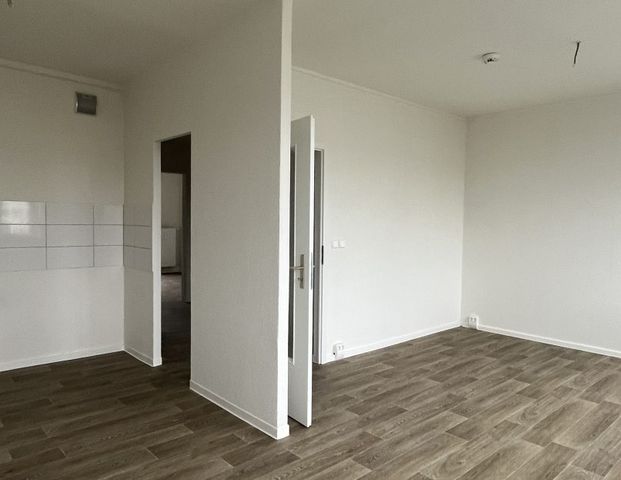 4-Raum-Wohnung – zentral, modern u. bezugsfertig - Foto 1