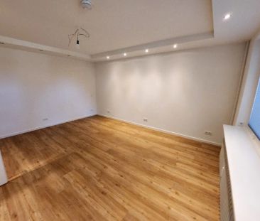 Renovierte 1 Zi.-Wohnung auf ca. 42,8 m², Zentrale Lage nähe U-Bahn... - Photo 4