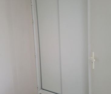 POITIERS: Route de gencay studio meublé de 20.59 m² avec parking - Photo 2