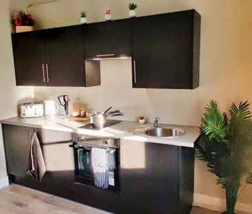 Two Bedroom Apartment - Photo 4