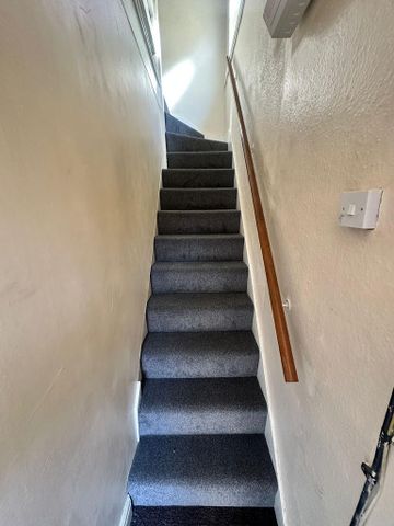 2 bedroom maisonette to rent - Photo 3