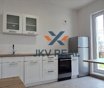 Na prenájom moderný 2-izbový byt s balkónom – Prešov, Jána Pavla ll - Fotografia 3