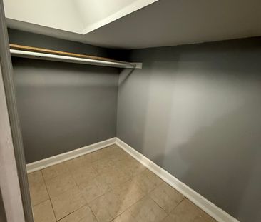 For Lease - 23 Glen Belle Crescent Unit# Bsmt, Toronto, Ontario - Photo 5