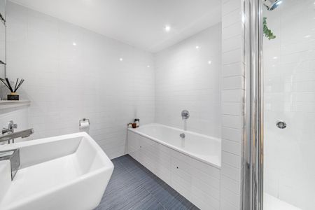 Hatton Place, Farringdon, London, EC1N - Photo 4