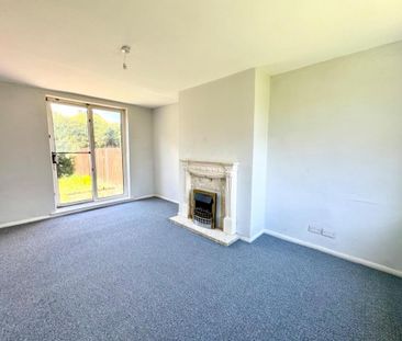 3 bedroom end of terrace house to rent - Photo 1