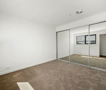 3 Bedroom Town House - Photo 5