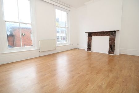 High Street, Dorking - 2 bedrooms Property for lettings - Seymours - Photo 4