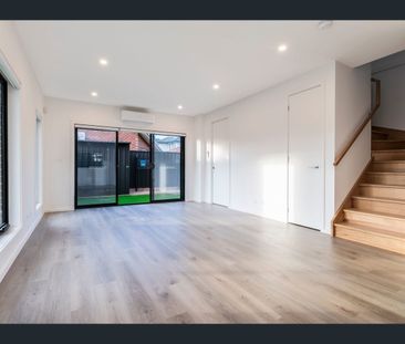 1/128 Widford Street, Glenroy, Vic 3046 - Photo 1