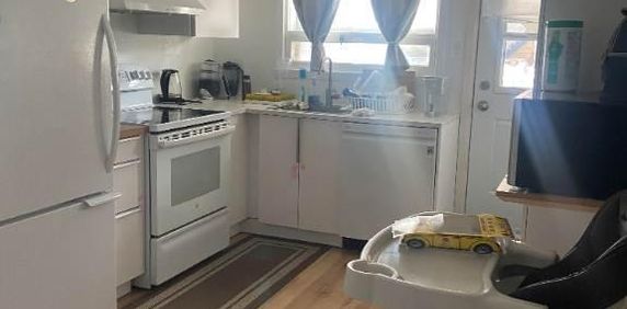 4 1/2 quartier Limoilou, disponible immédiatement - Photo 2
