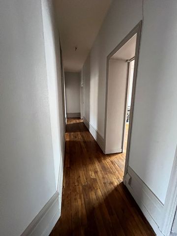 Location Appartement 5 pièces 114m² - Photo 4