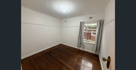 Art Deco building in popular Beaumont Street - Photo 5