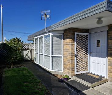 2 Bedrooms on Sackville - Photo 3