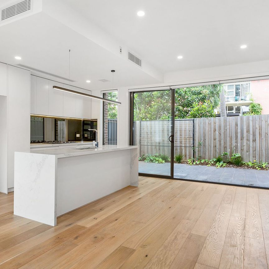 Unit 3/15 Kireep Road, Balwyn. - Photo 1