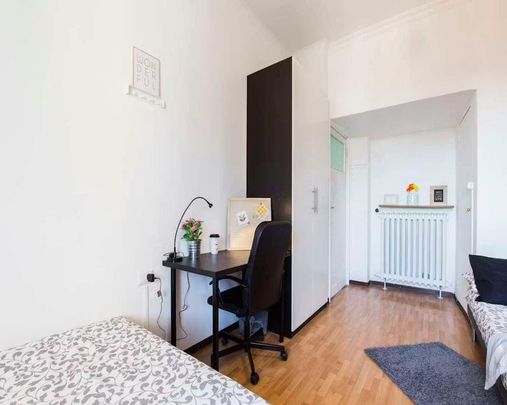 Viale Giovanni da Cermenate, Milan, Lombardy 20141 - Photo 1