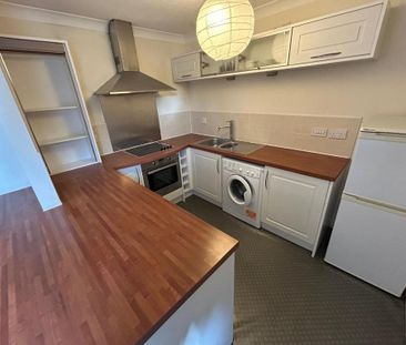 2 bedroom flat to rent - Photo 5