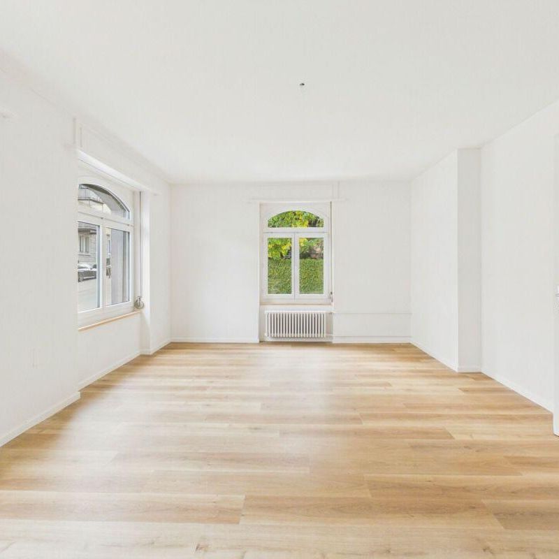 Teilsanierte 2.5-Zimmerwohnung an guter Lage mit hervorragender ÖV-... - Foto 1