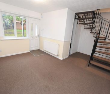 Clayhall Road, Droitwich - Photo 4