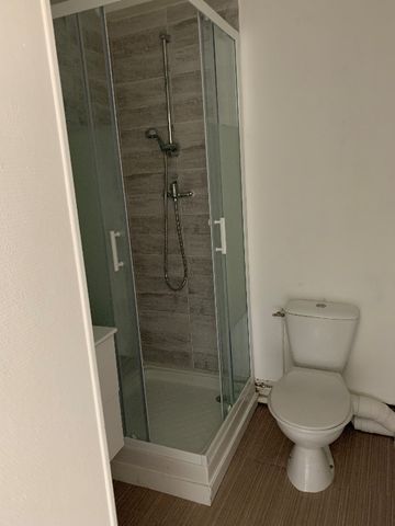 Location Appartement 1 pièce 32m² - Photo 3