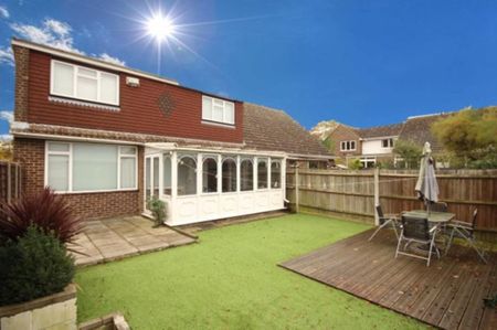 1 bedroom in a house share to rent - Photo 2