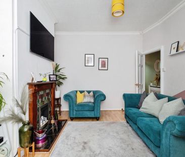 4 bedroom terraced house to rent - Photo 1