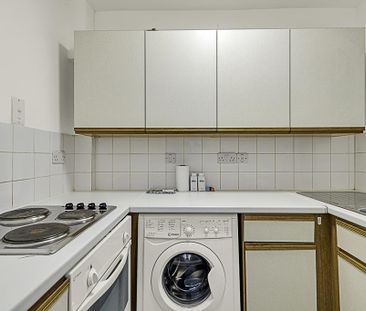 Studio to rent - Photo 6