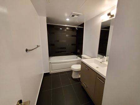 For Lease - 87 Peter Street Unit# 817, Toronto, Ontario - Photo 3