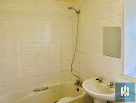 Leeds Road, Bradley, Huddersfield, HD2 - Photo 4