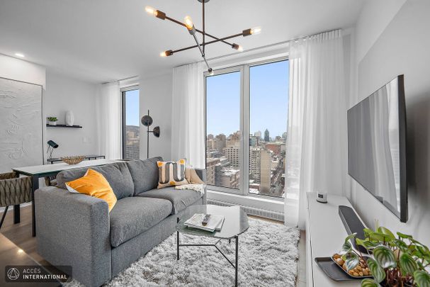 Condo for rent in downtown Montreal | 1 bedroom and furnished - Photo 1