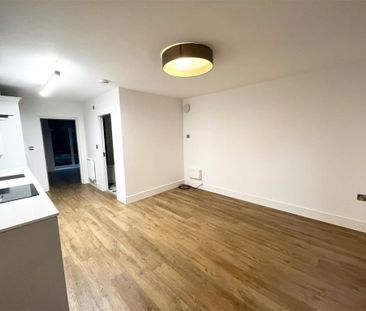 1 bedroom duplex to rent - Photo 6