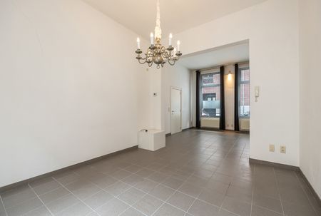 Gelijkvloers appartement met 1 slaapkamer en binnentuintje. - Photo 2