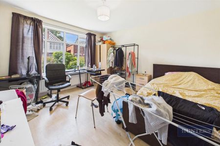 5 bedroom flat to rent - Photo 5