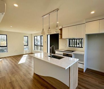 Brand New, Stylish 3-Bedroom Terrace Home with ... - Photo 6