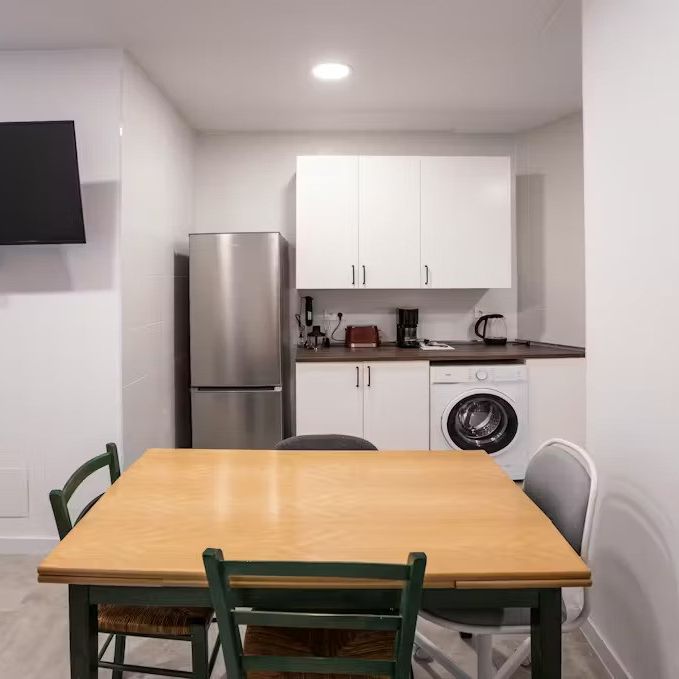 Calle de Guzmán el Bueno, Madrid, Community of Madrid 28015 - Photo 1