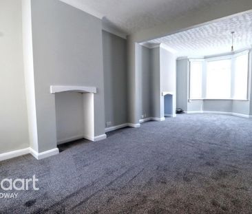 3 bedroom terraced house to rent - Photo 2