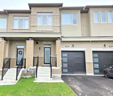 For Lease - 2584 Winter Words Drive, Oshawa, Ontario - Photo 2