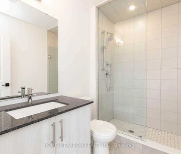 Condo Townhouse For Lease | S9230275 - Photo 4