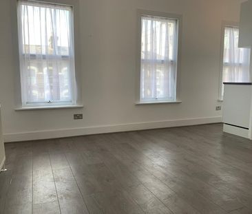 Studio Flat, Heron Mews, IG1 - Photo 2