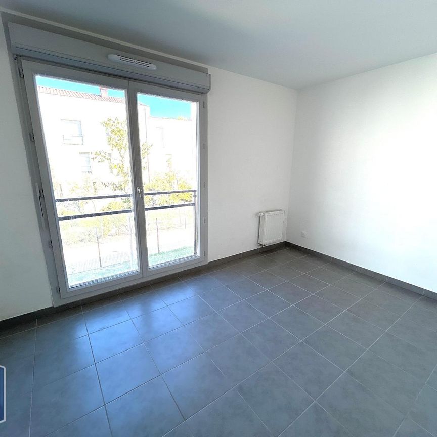 Location Appartement 4 pièces 79m² PORT DE BOUC 13110 - Photo 1