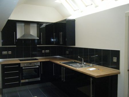 Blue Man Court, Northgate, Newark, Notts, NG24 - Photo 2