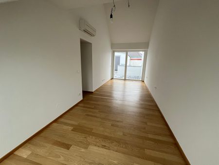 MARGARETENHOF: Traumhafte 4-Zimmer-DG-Wohnung mit Terrasse zu mieten in 1050 Wien - Photo 5